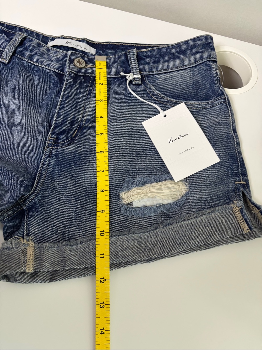 NWT KanCan Beren Mid Rise Distressed Cuffed Denim Shorts KC5142YT Size 27 / W7 - Picture 11 of 13